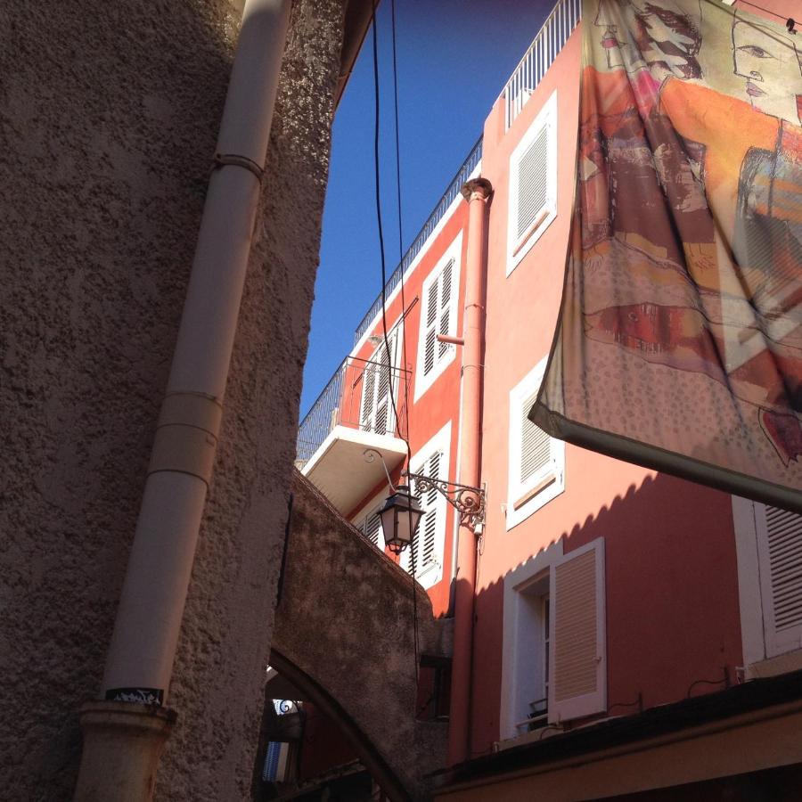 Appartement Plein centre de Sanary avec balcon Extérieur photo